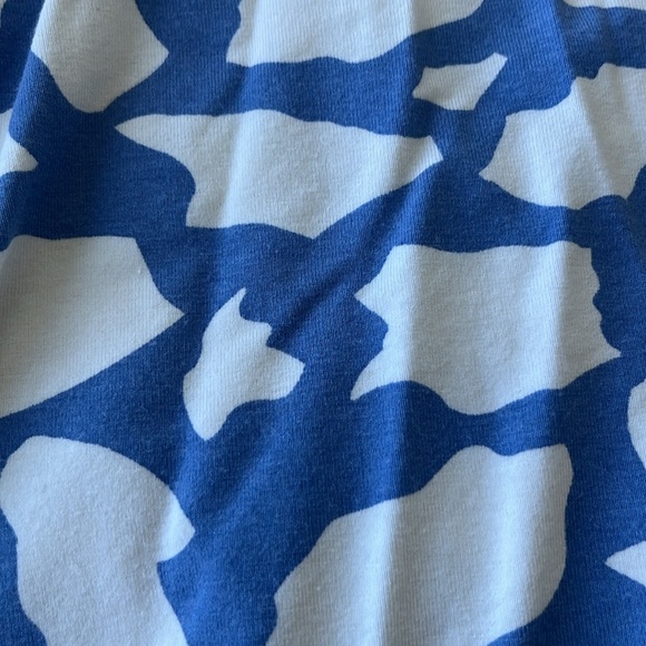 Blue pebbled fighting eel blouse - Picture 3 of 3